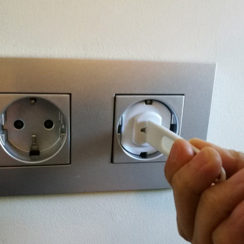 child proofing plug protector